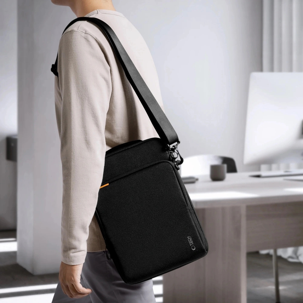 Defender VR Bag, Tech-Protect, możliwość noszenia na ramię i w dłoni, regulowany pasek, ergonomiczny design, kompaktowe wymiary
